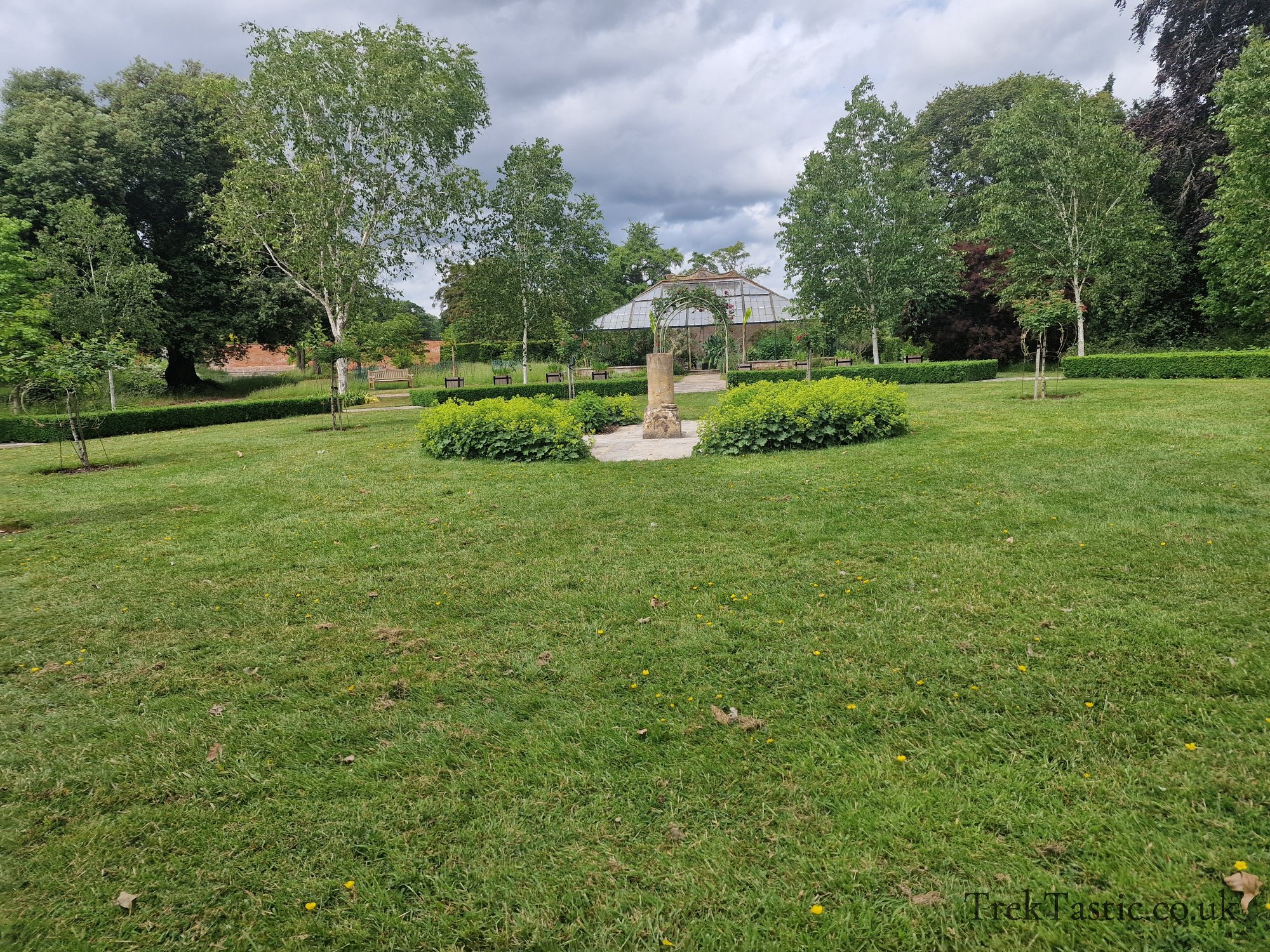 Spetchley Park Gardens gallery image 14